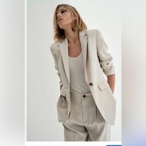 Zara women’s one button blazer size small in light taupe